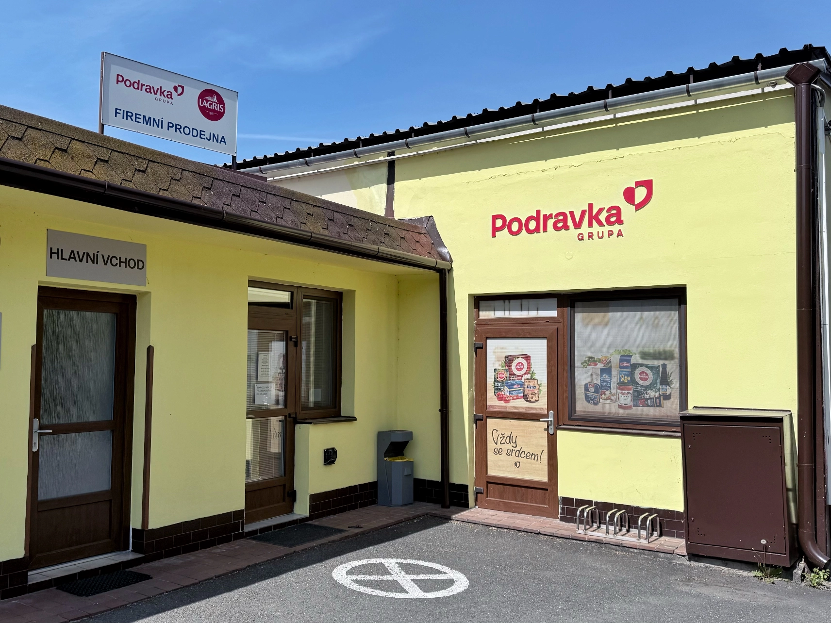 Firemní prodejna Podravka-Lagris v Dolní Lhotě